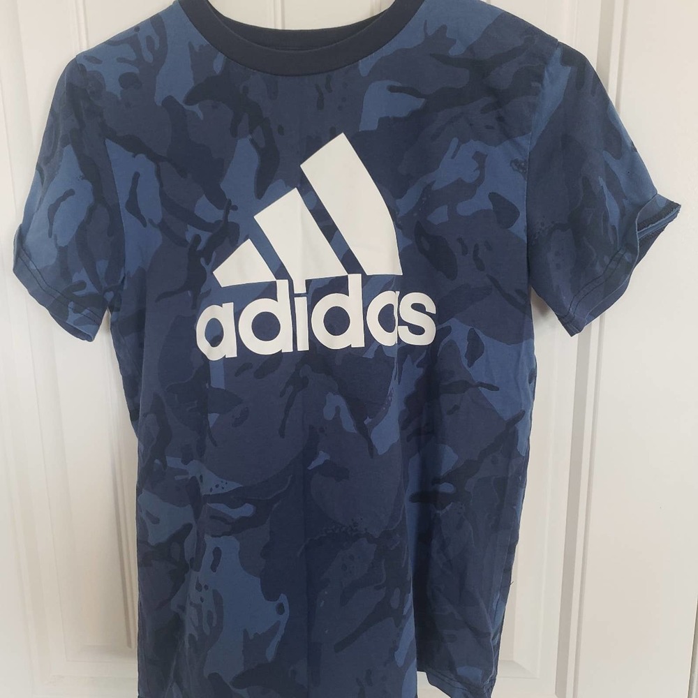 Adidas Blue camo Youth Boys size M